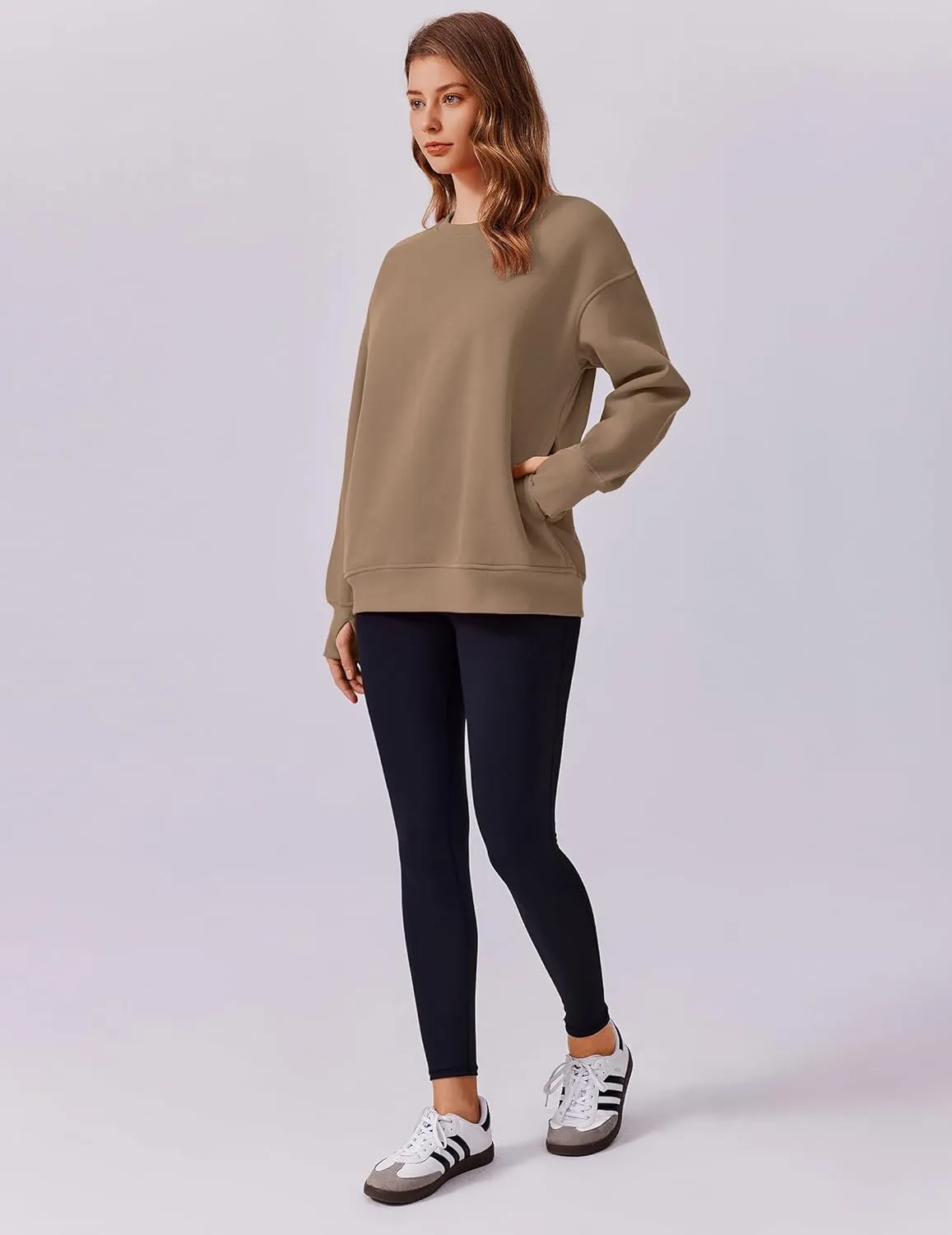 PINSPARK Womens Sweatshirt Crewneck Fleece Pullover Tops Oversized Sweat Shirts with Thumbholes Pockets 2025 Fall Outfits